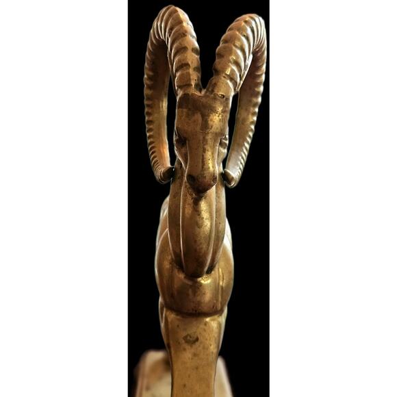 Vintage MCM Brass Ibex Or Ram Collectoble Decorative Figurine. 9" L x 8.5" tall. - Picture 9 of 13